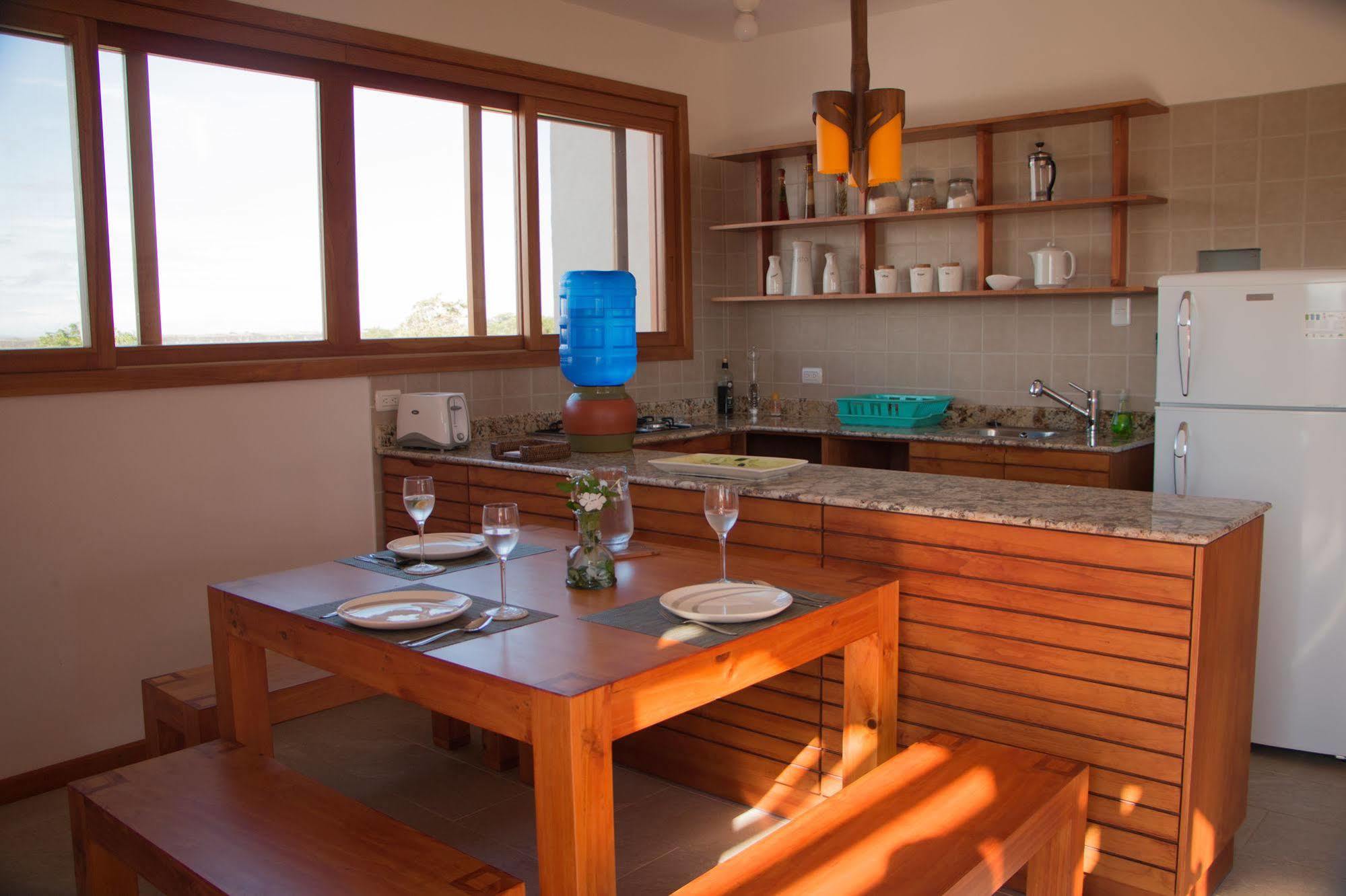 Chez Manany Galapagos Ecolodge Puerto Villamil Exteriér fotografie