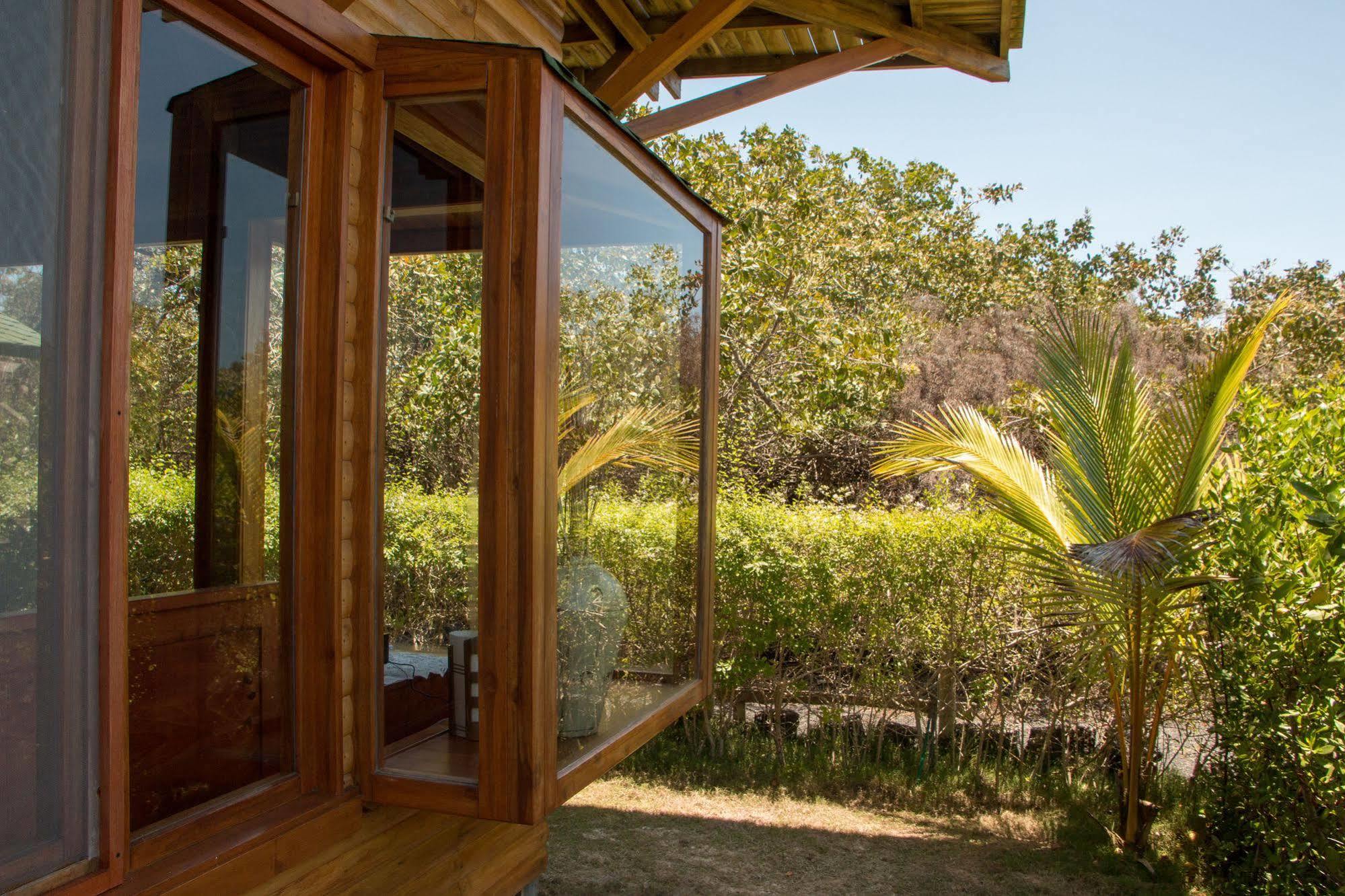 Chez Manany Galapagos Ecolodge Puerto Villamil Exteriér fotografie